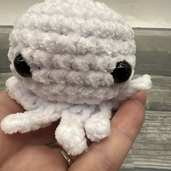Handmade Crocheted Amigurumi White Octopus {X} - Picture 3 of 9